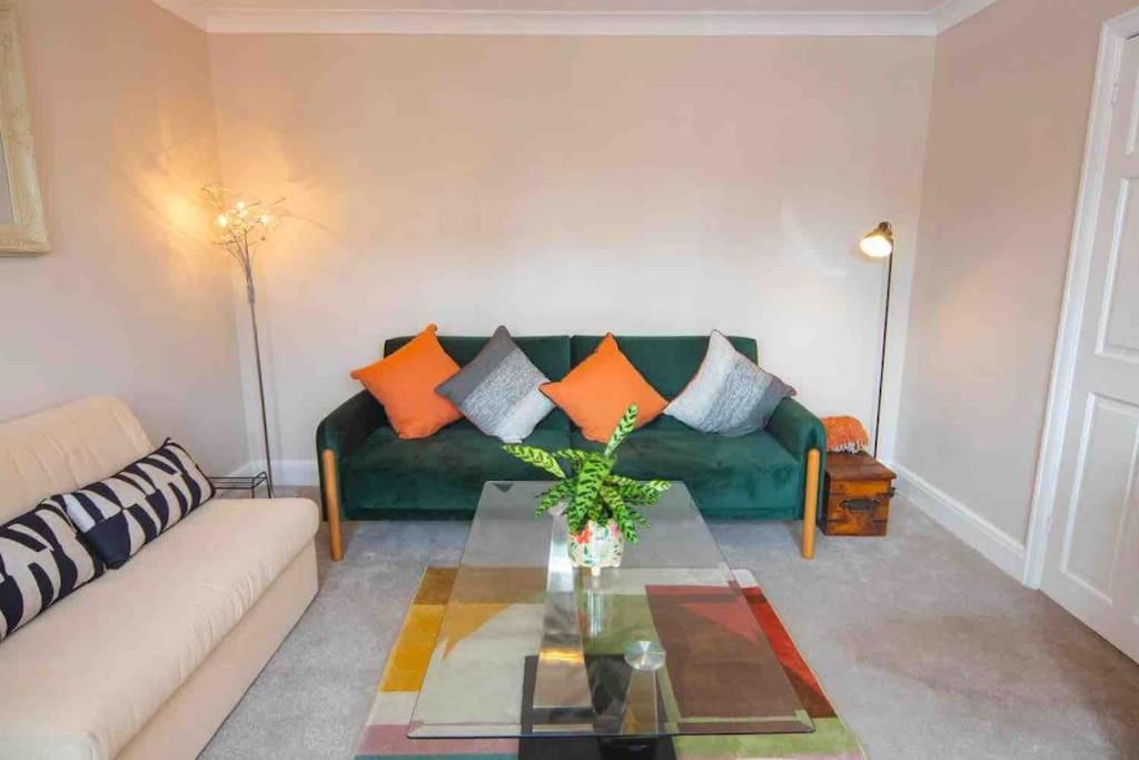 1 Bedroom Self Contained Apartment In Christchurch 维克顿 外观 照片
